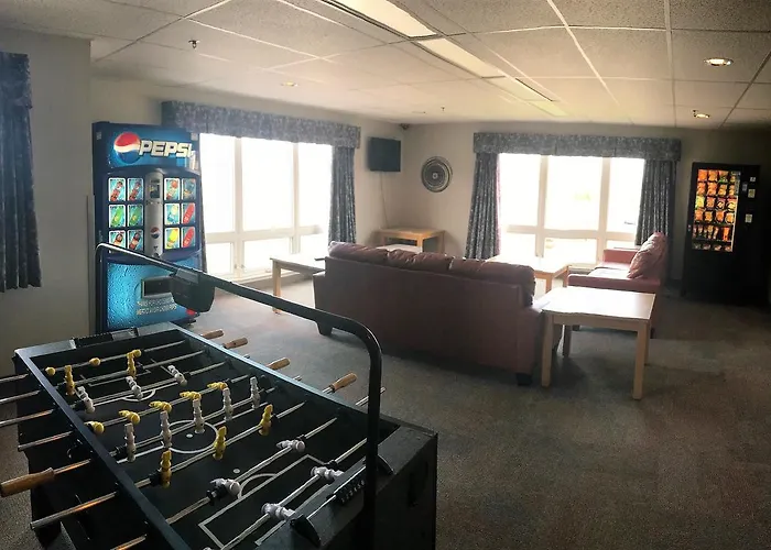 Glendenning Hall At Holland College
